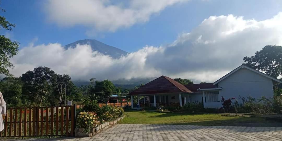 Rinjani Hill Hotel Sembalunlawang Exteriér fotografie